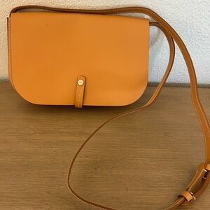 Il Bisonte Tan Leather Crossbody Bag!
